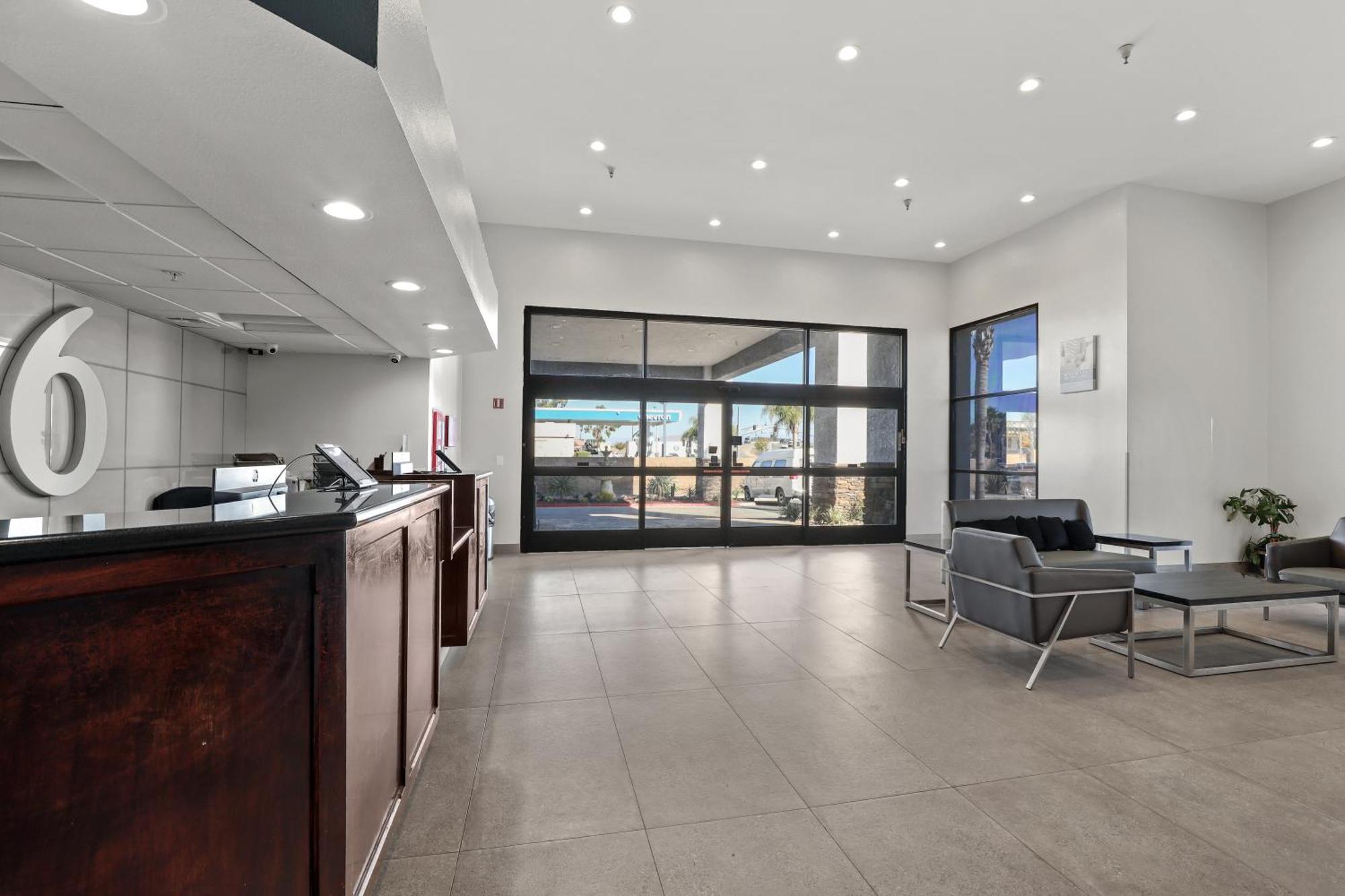 6 Perris, Ca