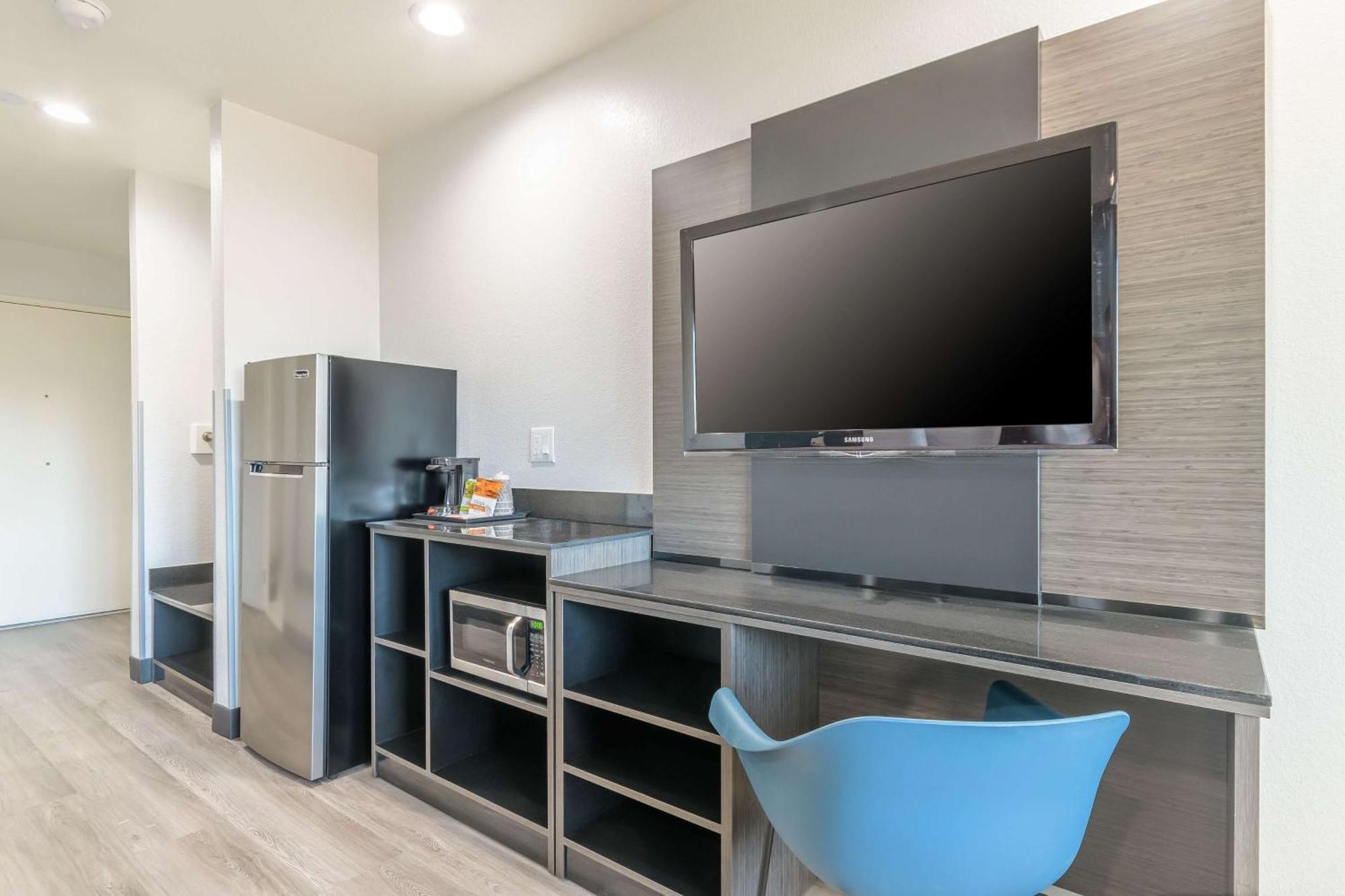 6 Perris, Ca Hotel 2*