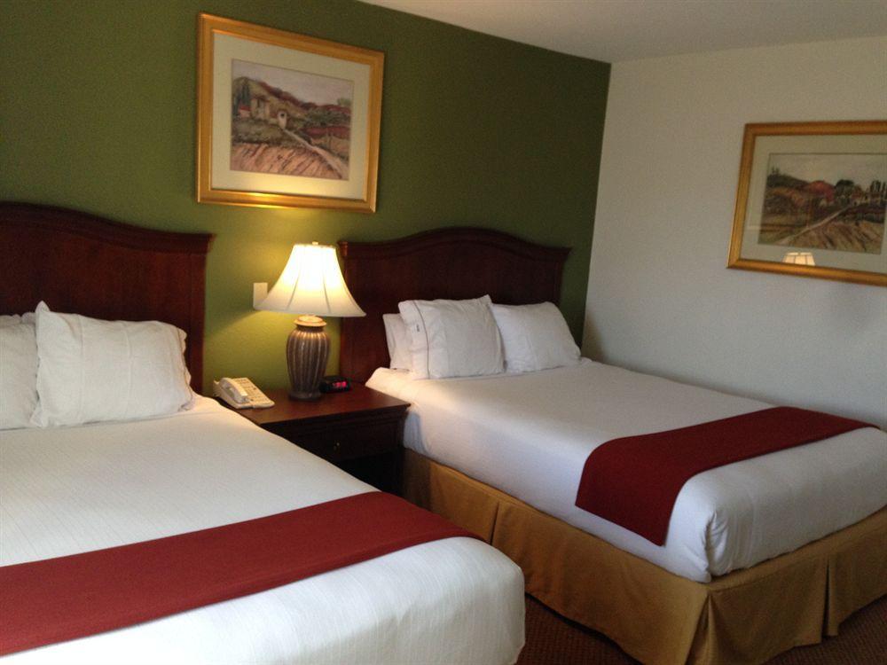 6 Perris, Ca Hotel Perris